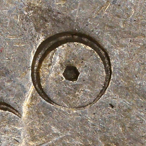 Possibly an ancient (Bronze inscription, Western Zhou period) form of 日 - Seal script for 日 - rì - sun, day